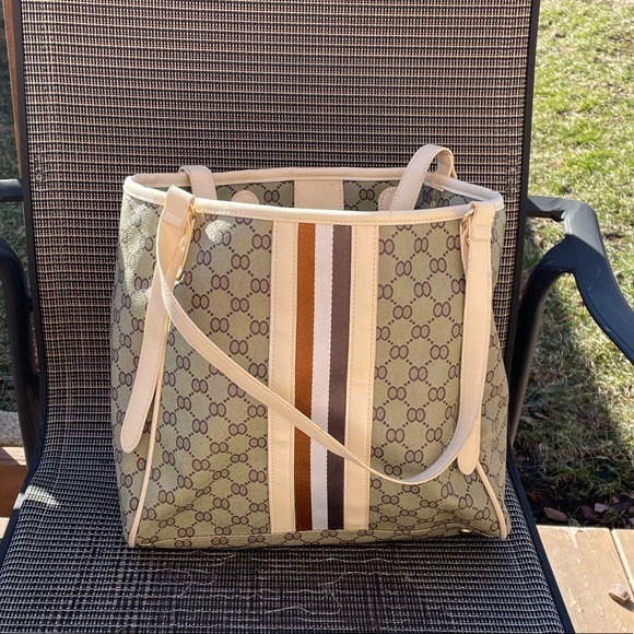 HANDBAG - Picture 2 of 4